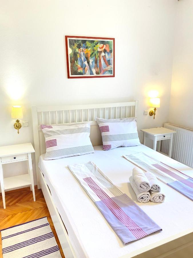 Guesthouse Gradina Loviste Bagian luar foto