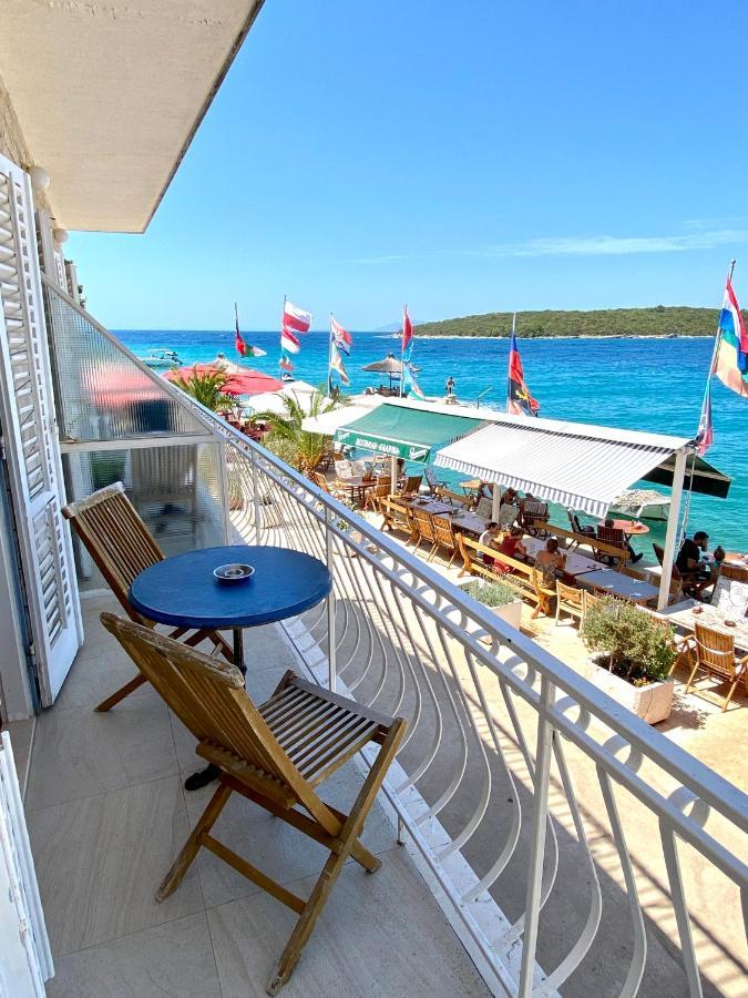 Guesthouse Gradina Loviste Bagian luar foto