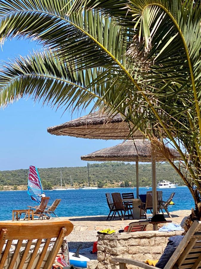 Guesthouse Gradina Loviste Bagian luar foto